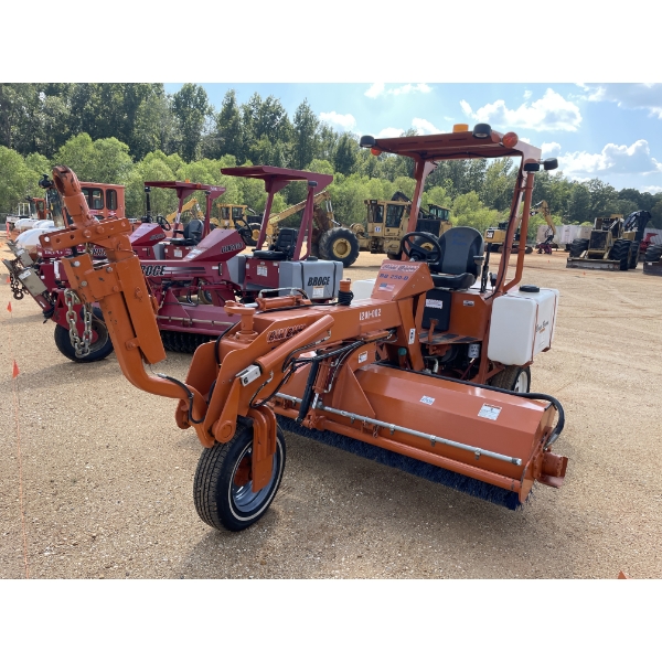 2022 BROCE BB250B Broom