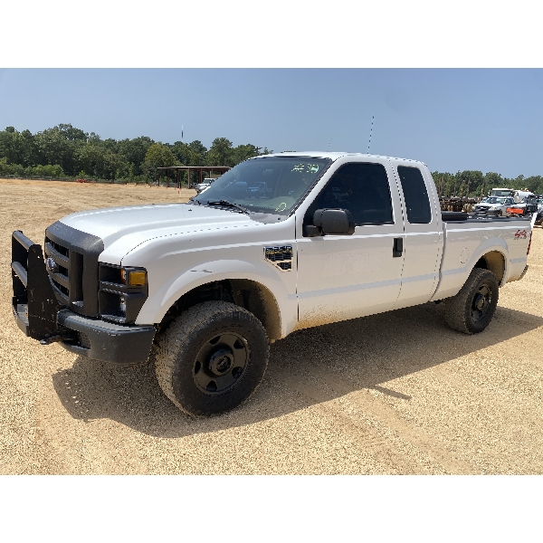 2008 FORD F250 XL Pickup Truck