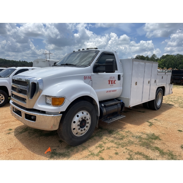 2011 FORD F650 XL Service / Mechanic Truck