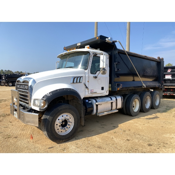 2011 MACK GU713 Dump Truck