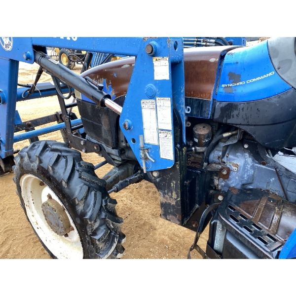 2000 NEW HOLLAND TN75 Farm Tractor - J.M. Wood Auction Company, Inc.