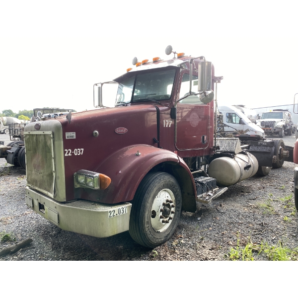 2007 PETERBILT 378 Day Cab Truck