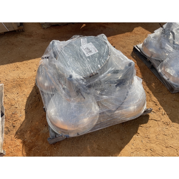 WAREHOUSE LIGHT FIXTURE