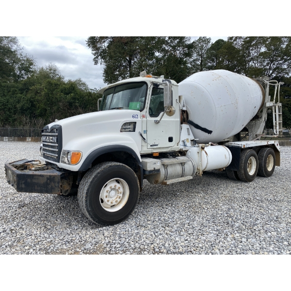 2007 MACK CV713 Concrete Mixer / Pump Truck