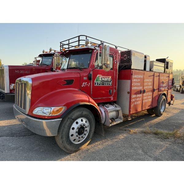 2006 PETERBILT 335 Service / Mechanic Truck