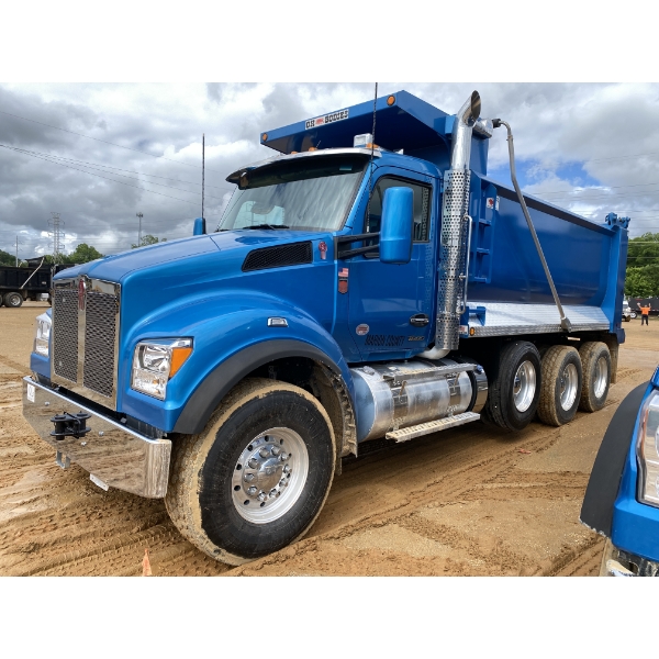 2025 KENWORTH T880S Dump Truck