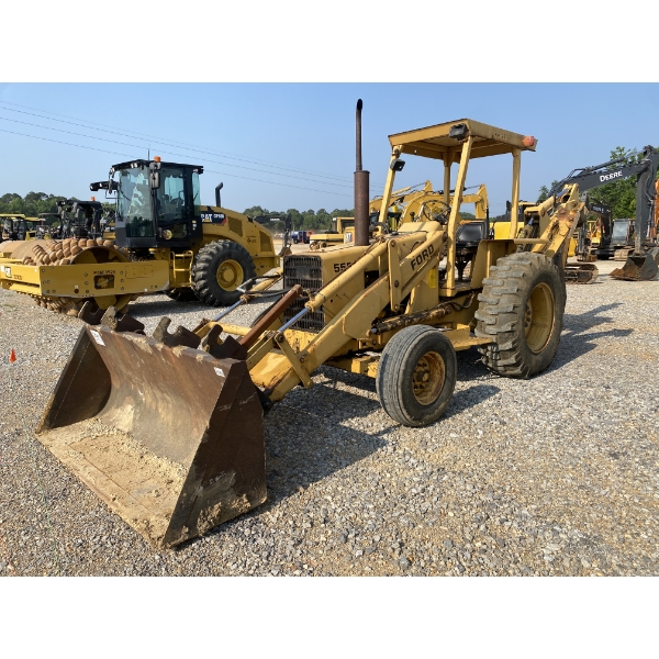 1977 FORD 555B Backhoe