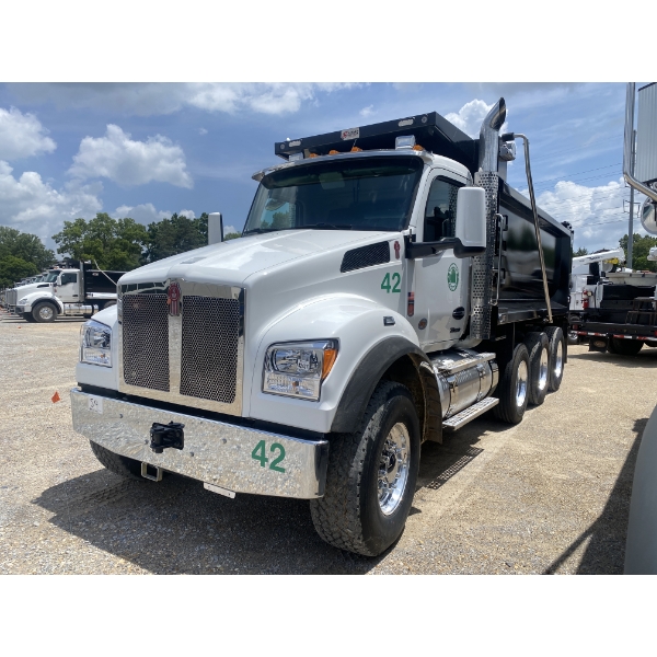 2025 KENWORTH T880S Dump Truck