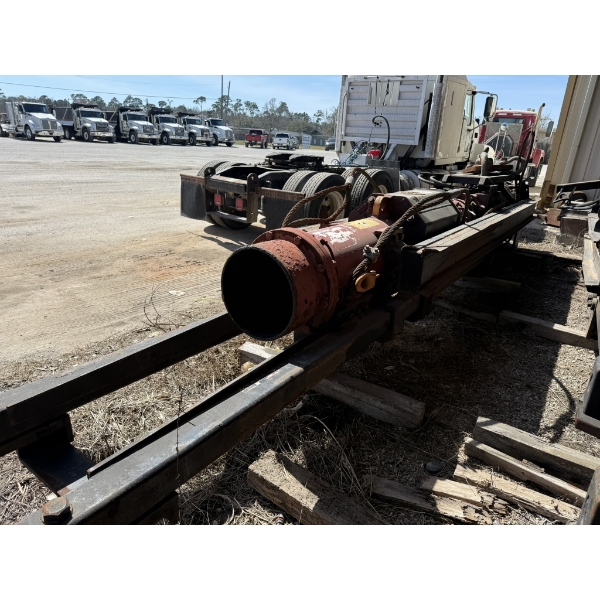 APE D80-92 PILE DRIVER