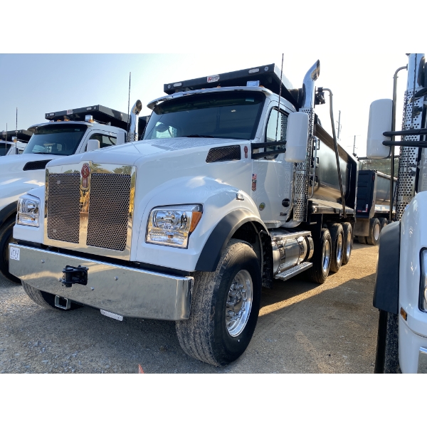 2025 KENWORTH T880S Dump Truck
