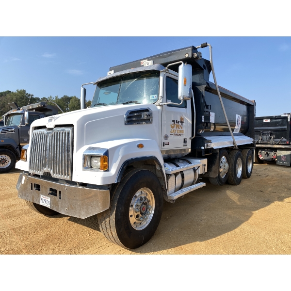 2021 WESTERN STAR 4700SF Dump Truck