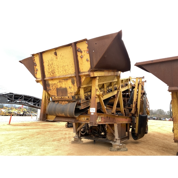 CEC ROADRUNNER Aggregate Screening Plant
