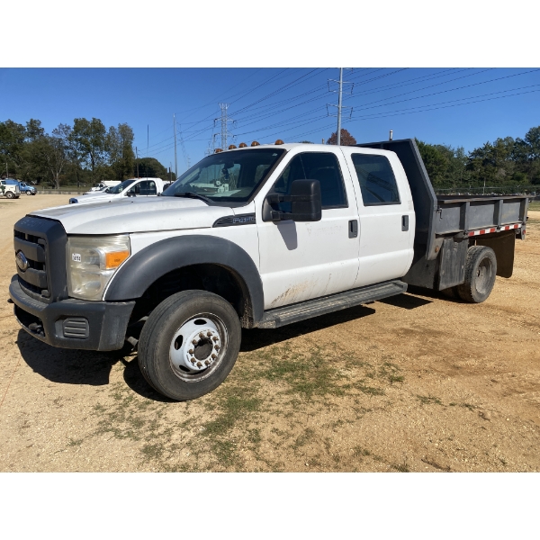 2013 FORD F450 XL Flatbed Truck