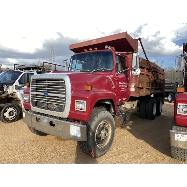 1992 FORD LT8000 Dump Truck