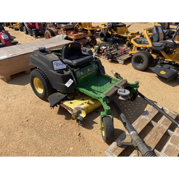 JOHN DEERE 54" ZERO TURN Lawn Mower