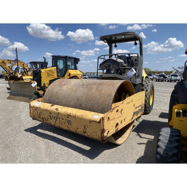 2011 VOLVO SD100D Roller