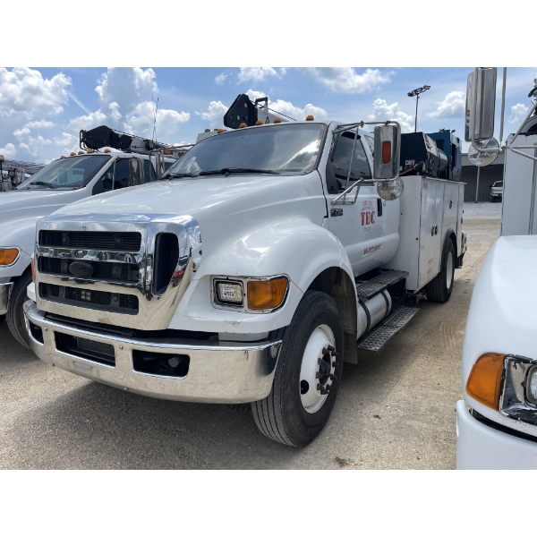 2015 FORD F750 XLT Service / Mechanic Truck
