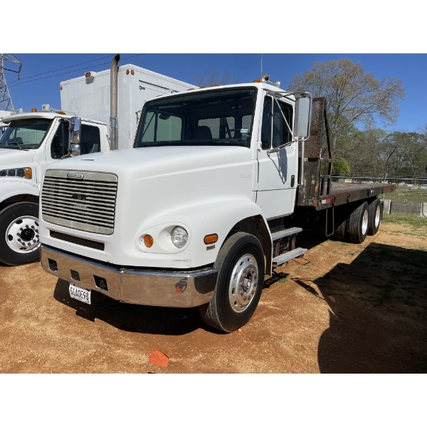 1999 FREIGHTLINER FL112 Rollback Truck