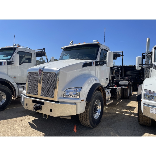 2025 KENWORTH T880 Roll Off Truck