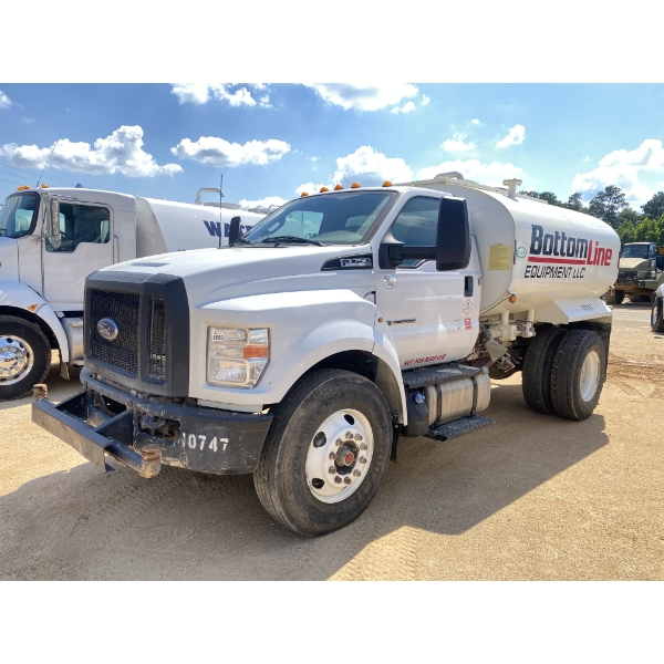 2023 FORD F750 Water Truck