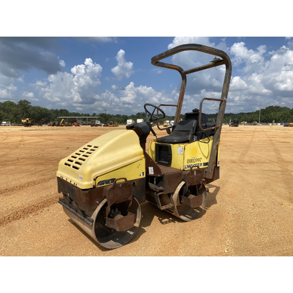2001 WACKER RD11A Roller