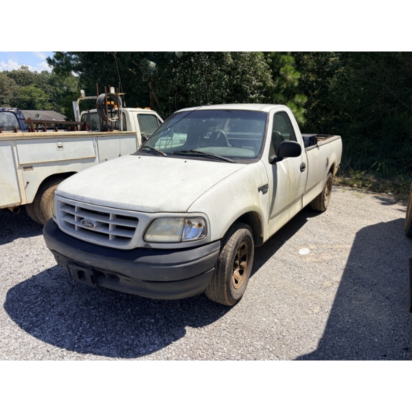 1999 FORD F150 Pickup Truck