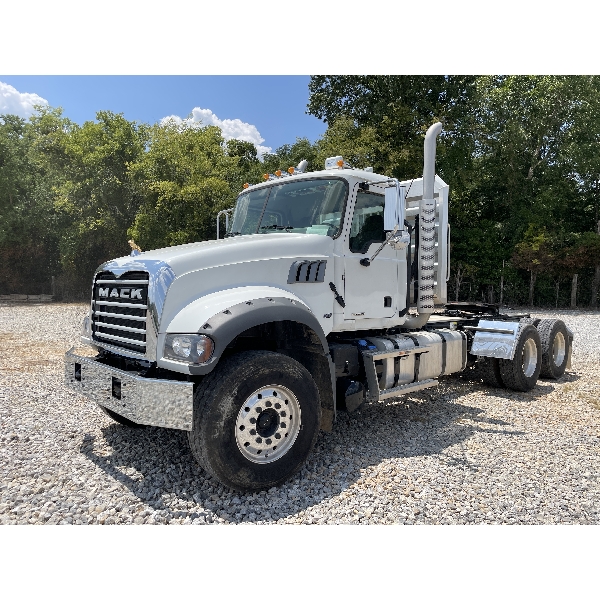 2023 MACK GR64FT Day Cab Truck