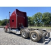 Image 2 : 2023 PETERBILT 567 Sleeper Truck