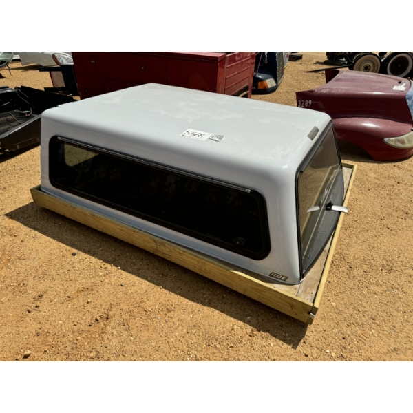 FIBERGLASS PICK UP TRUCK BED COVER