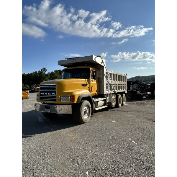 1999 MACK CL713 Dump Truck