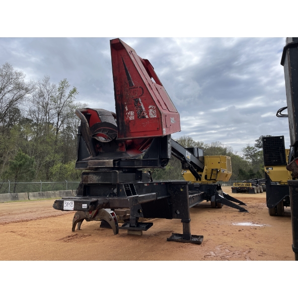 2016 CAT 559C Log Loader