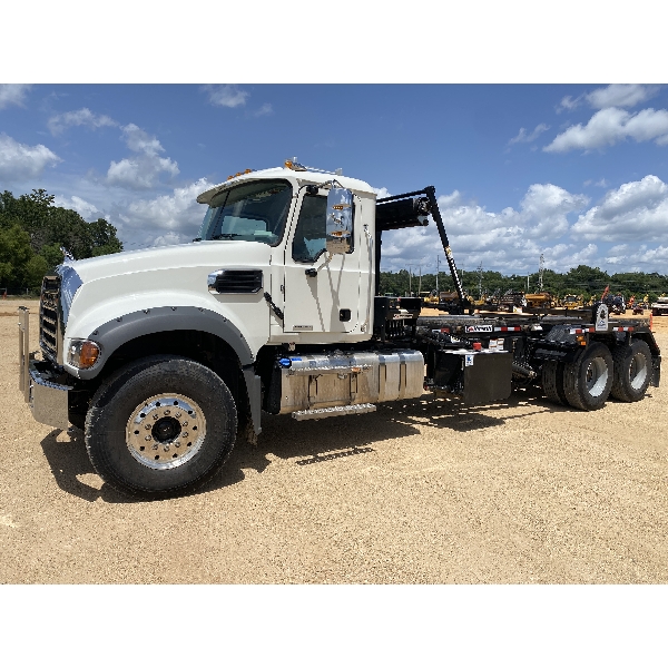 2024 MACK GR64F Roll Off Truck