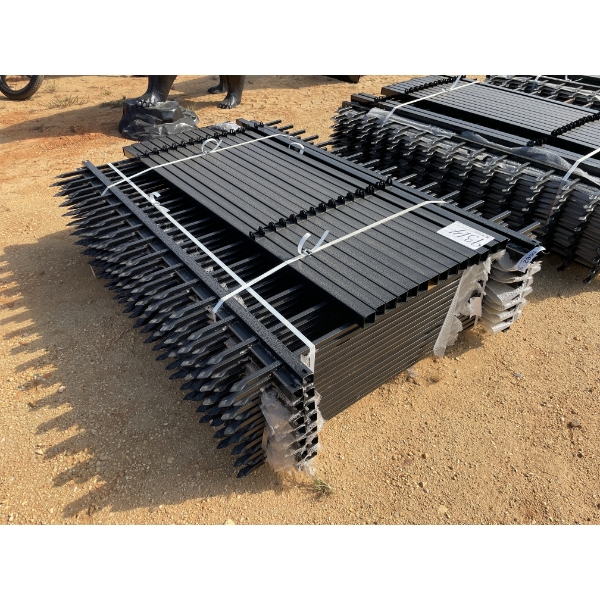 DECORATIVE METAL FENCE, (14) 7' PANELS, (14) POST