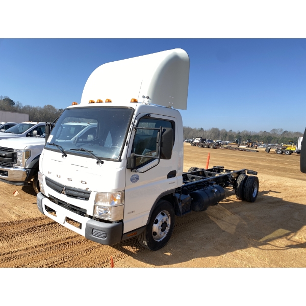2017 MITSUBISHI FUSO FE160 Cab and Chassis Truck