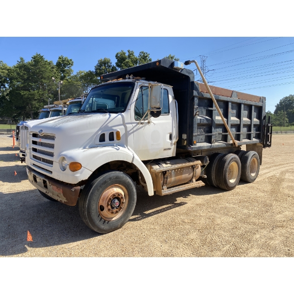 2007 STERLING TRUCK L7500 Dump Truck