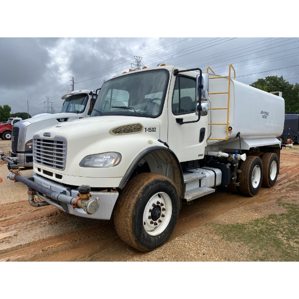 2011 FREIGHTLINER M2 Water Truck