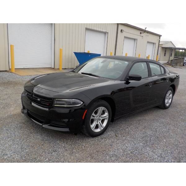 2020 DODGE CHARGER SXT Automobile