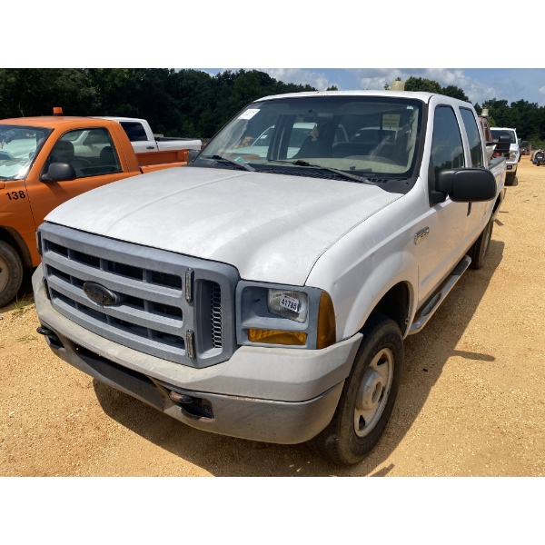 2005 FORD F250 XL Pickup Truck