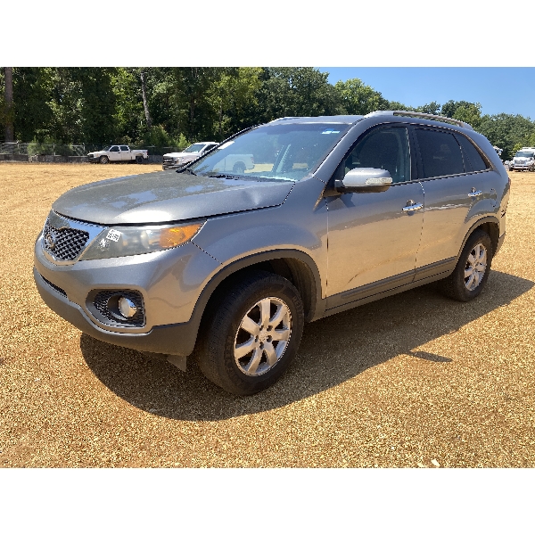 2011 KIA SORENTA SUV
