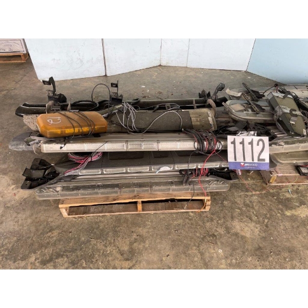 LIGHT BARS & RUNNING BOARDS