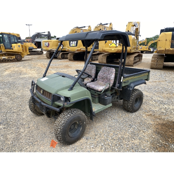 JOHN DEERE GATOR UTV