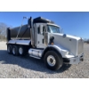 Image 4 : 2016 KENWORTH T800 Dump Truck