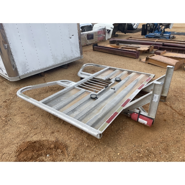 ALUM HEADACHE RACK