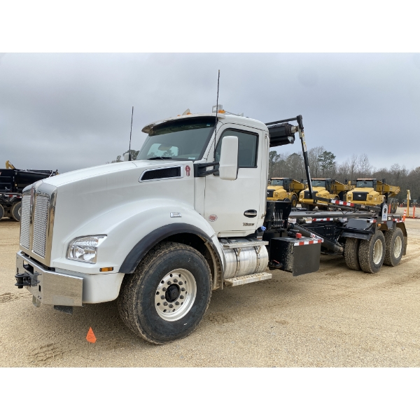 2026 KENWORTH T880 Roll Off Truck