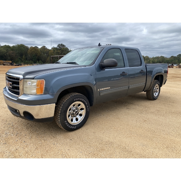 2007 GMC SIERRA Pickup Truck