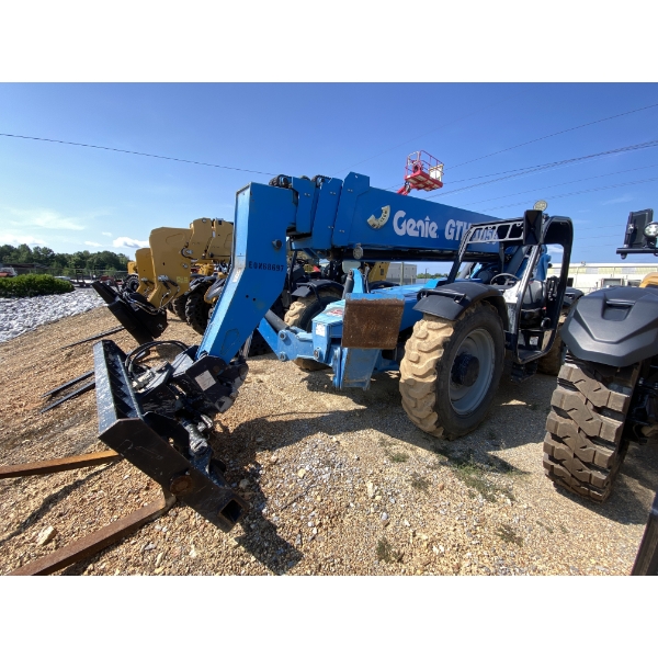 2019 GENIE GTH-1056 Forklift - Telehandler