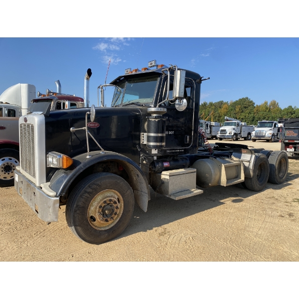2008 PETERBILT 367 Day Cab Truck