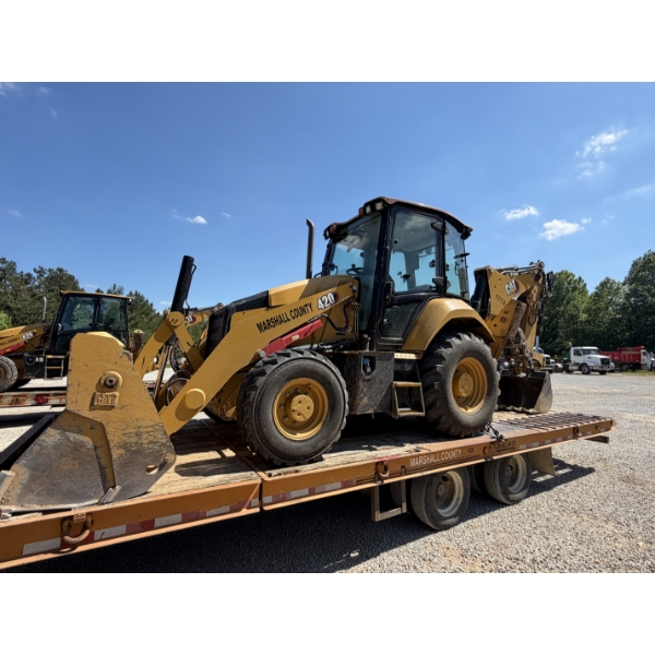 2022 CAT 420 Backhoe