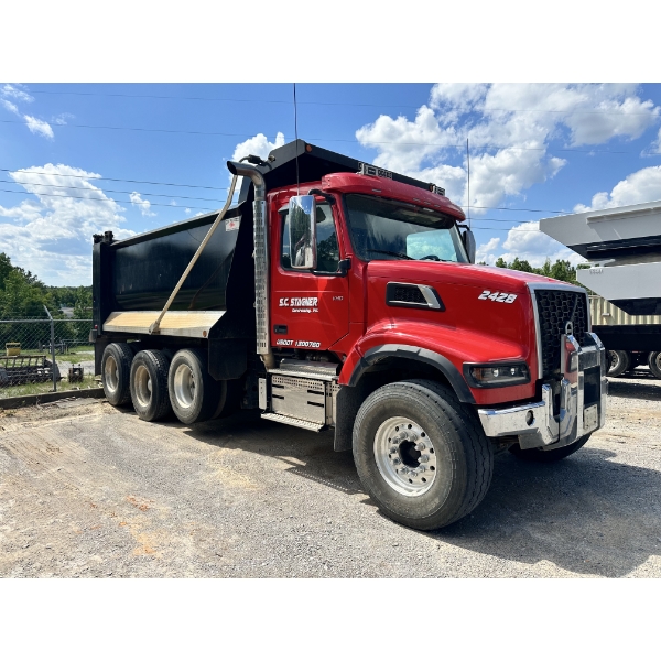 2024 VOLVO VHD84F Dump Truck