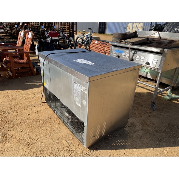 2017 ARCTIC AIR AUC48FZ COMMERCIAL FREEZER